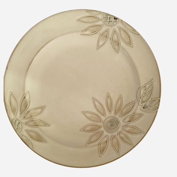 Pfaltzgraff Daisy Chain Deep Dish Dinner Plate 11" Cream Embossed Set Of 2 - Picture 3 of 8